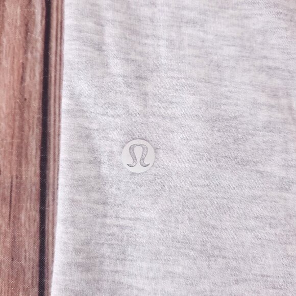 Lululemon Womens 6 Seek Stillness Mid Rise Crop Heathered Core Ultra Light Grey - Picture 10 of 13